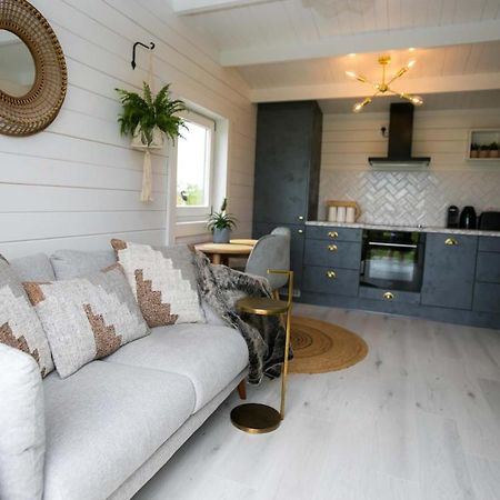 The Paddocks Cabin - Stylish, Cozy & Private Killarney Zewnętrze zdjęcie