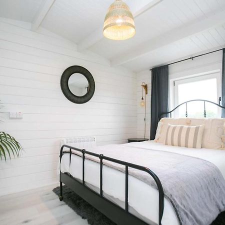 The Paddocks Cabin - Stylish, Cozy & Private Killarney Zewnętrze zdjęcie